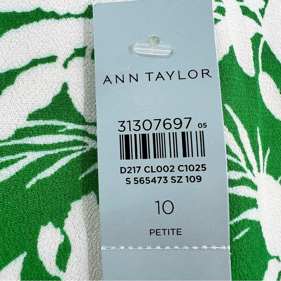 Ann Taylor NWT Green Floral Side Tie Sheath Dress size 10 Petite - Picture 6 of 9